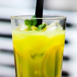 Refreshing Lemon Juice Recipe for Hot Summer Days